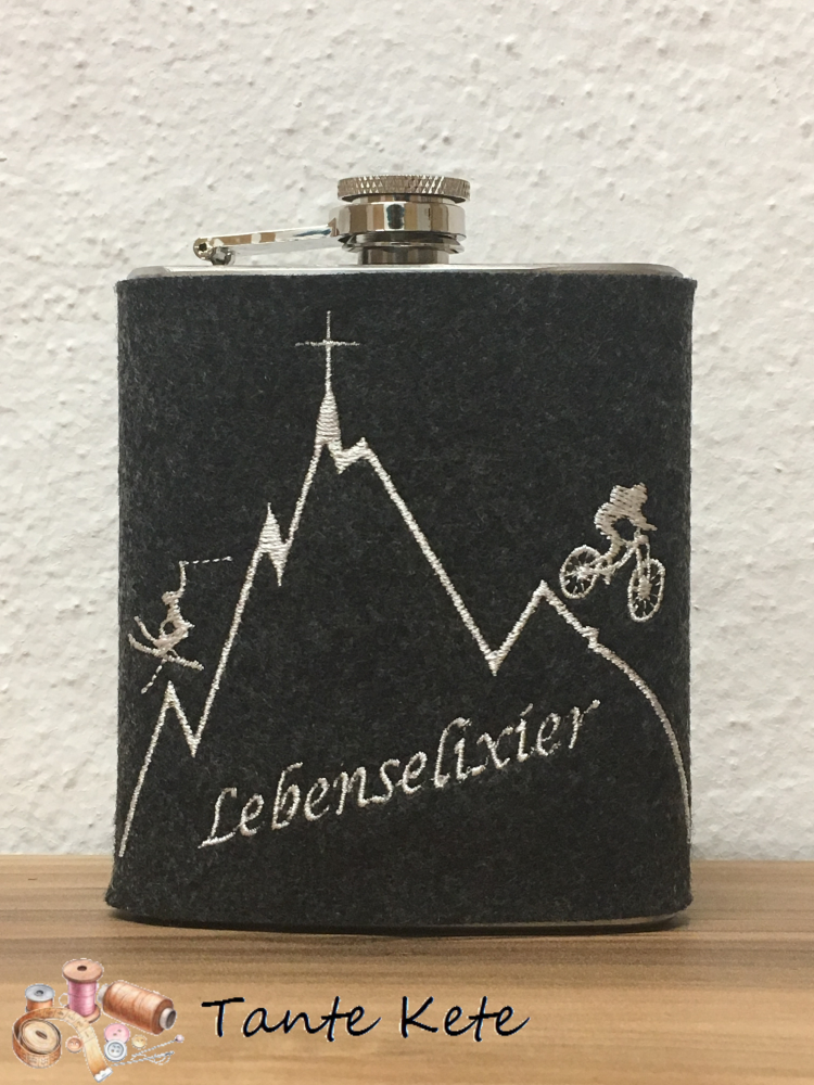 Flachmann mit Filzhülle bestickt - Bergliebe