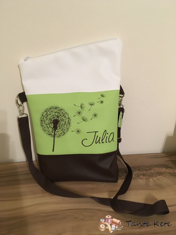 Umhängetasche "FoldOver" mit Stickerei Pusteblume & Name
